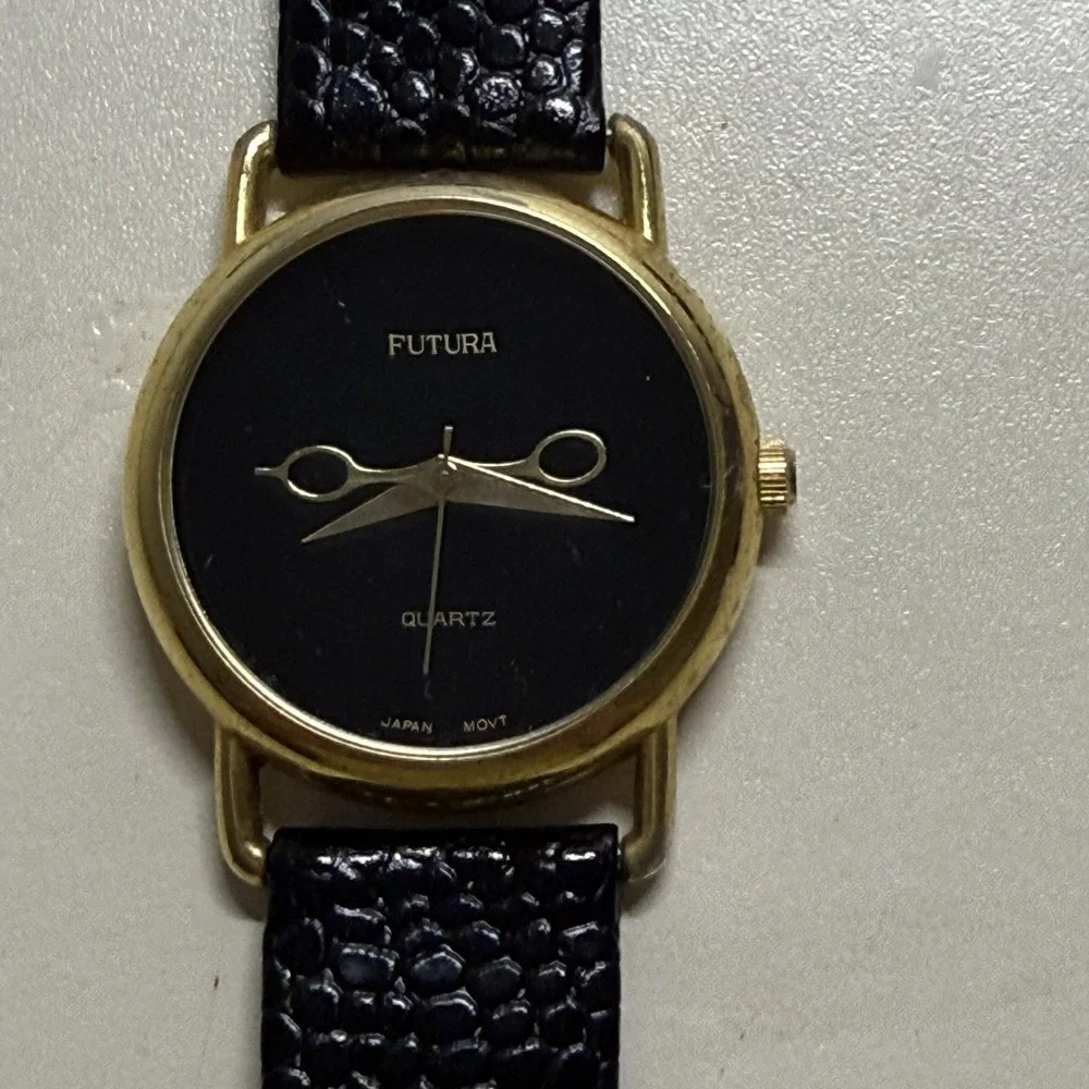 Futura Wristwatch Quartz Japan Movt Unisex Scissors Motif Cool Looking